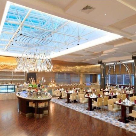 Golden Eagle Summit Hotel Downtown Nanjing  Eksteriør bilde
