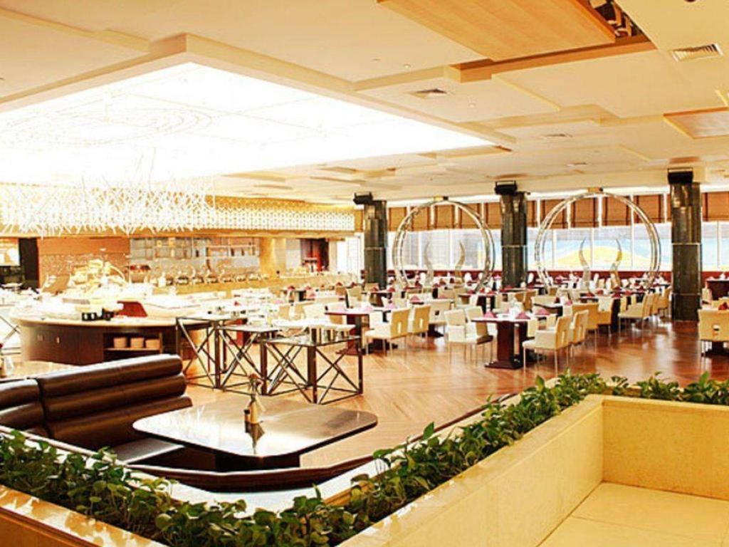 Golden Eagle Summit Hotel Downtown Nanjing  Eksteriør bilde