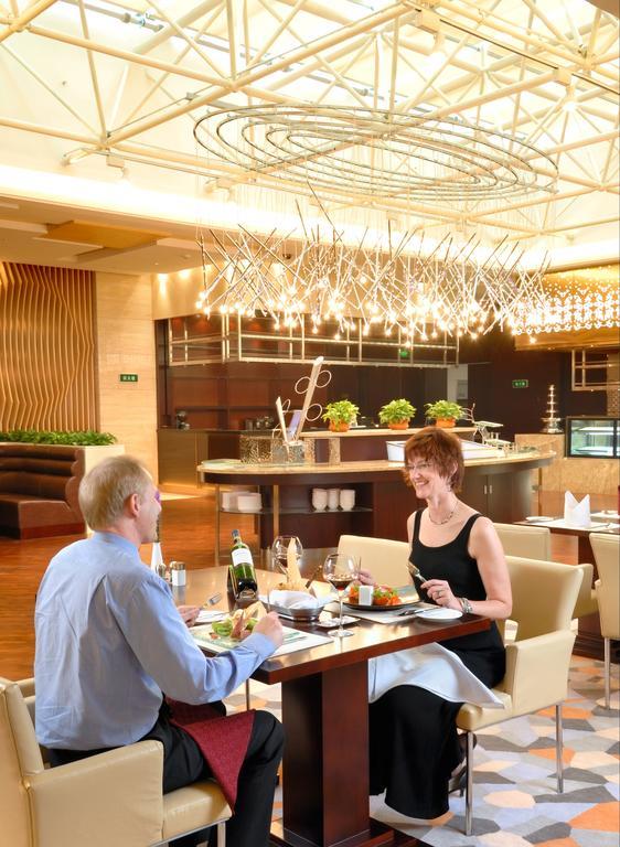 Golden Eagle Summit Hotel Downtown Nanjing  Eksteriør bilde